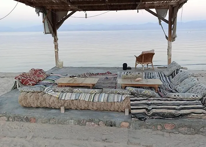 Sea View Camp Нувейба