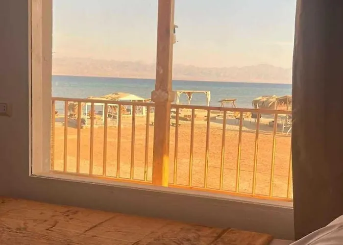 Sea View Camp Нувейба